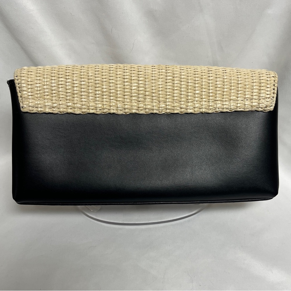 Kate Spade EUC Black and Cream Woven Clutch, Magnetic closure, clean edges - Picture 3 of 11